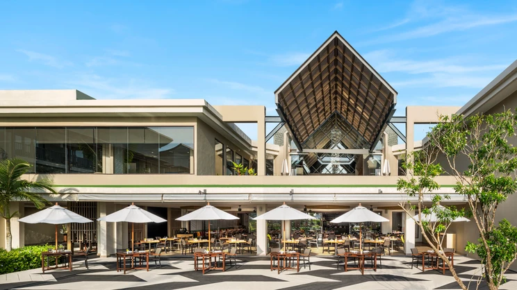 Le Meridien Khao Lak Resort & Spa